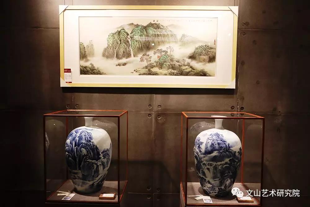 寄笔墨以情，揽江山入怀——记崔勇强陶瓷、国画作品展